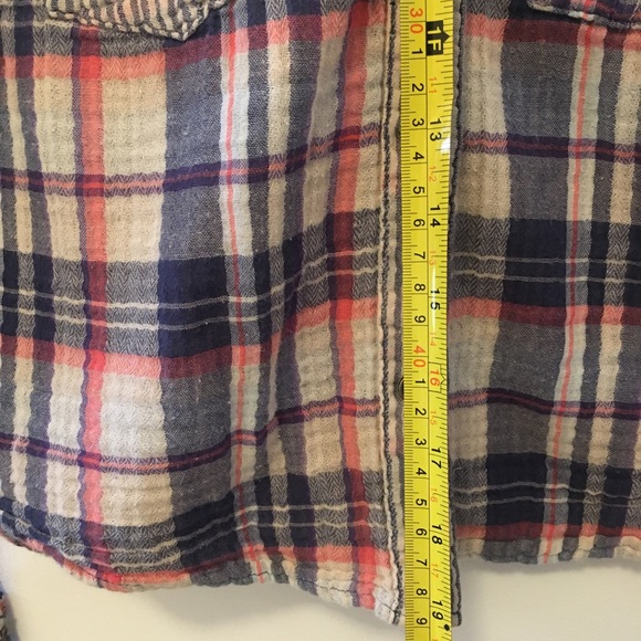 Free People Cropped Plaid Button Down Shirt size M - Picture 7 of 8
